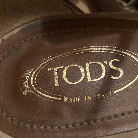 Tod’s T-Strap Suede Sandals